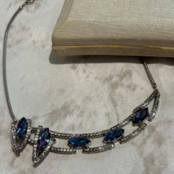 Vintage Esha Randel Silver-toned Necklace and Earrings(with box) - Picture 3 of 6